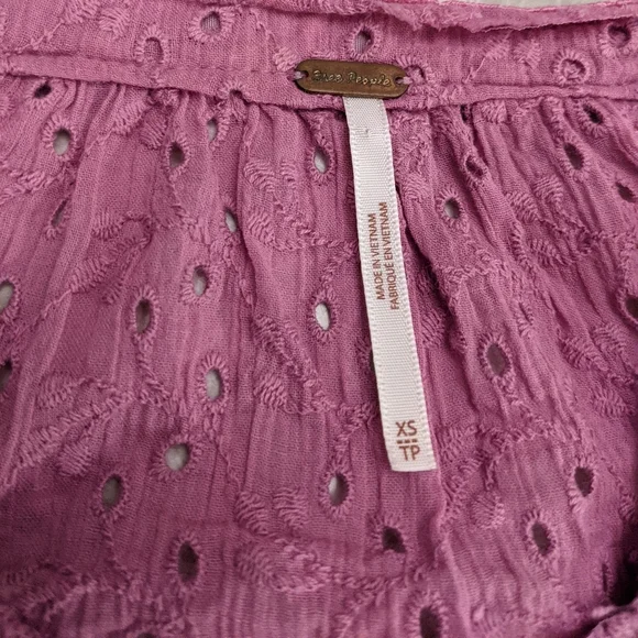 FREE People Darcy Eyelet Blouse Size XS - Picture 4 of 9